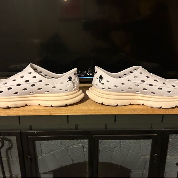 Kane Revive active recovery shoes
White/Cream
Size 12 mens - Picture 2 of 7